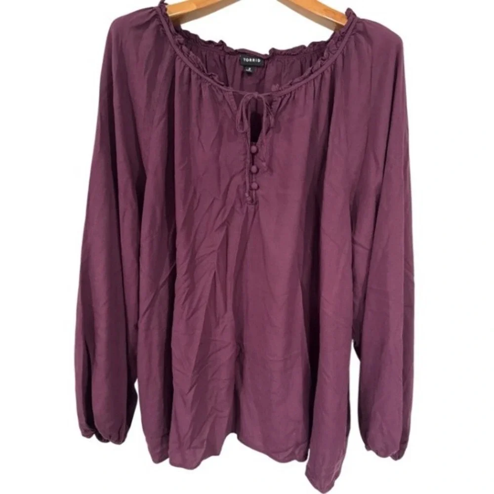 Torrid Women's Size 2 2X Plum Boho Peasant Blouse Tie Neck Bishop Sleeve
